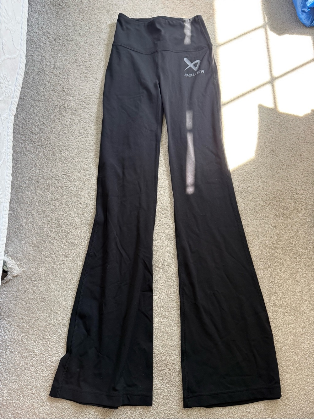 Lululemon x Bauer Yoga pants